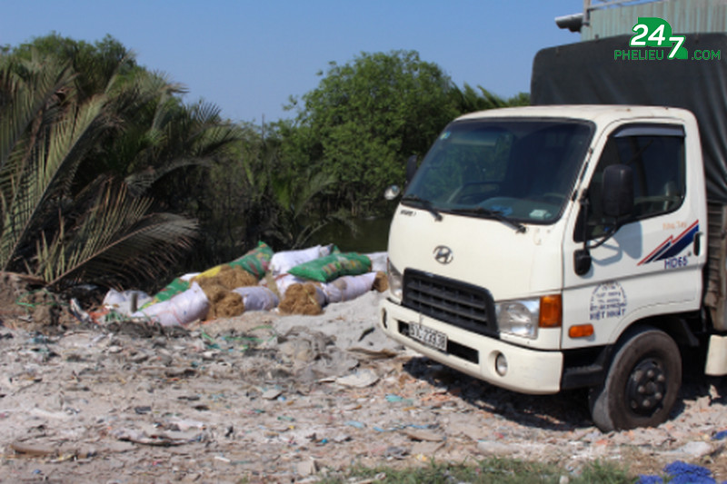 Doanh nghiệp bị phạt nặng khi đổ rác công nghiệp xuống sông quy mô lớn