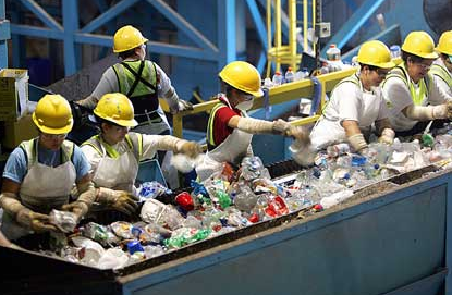 Nhật có các nhà máy và trung tâm tái chế sử dụng công nghệ mới